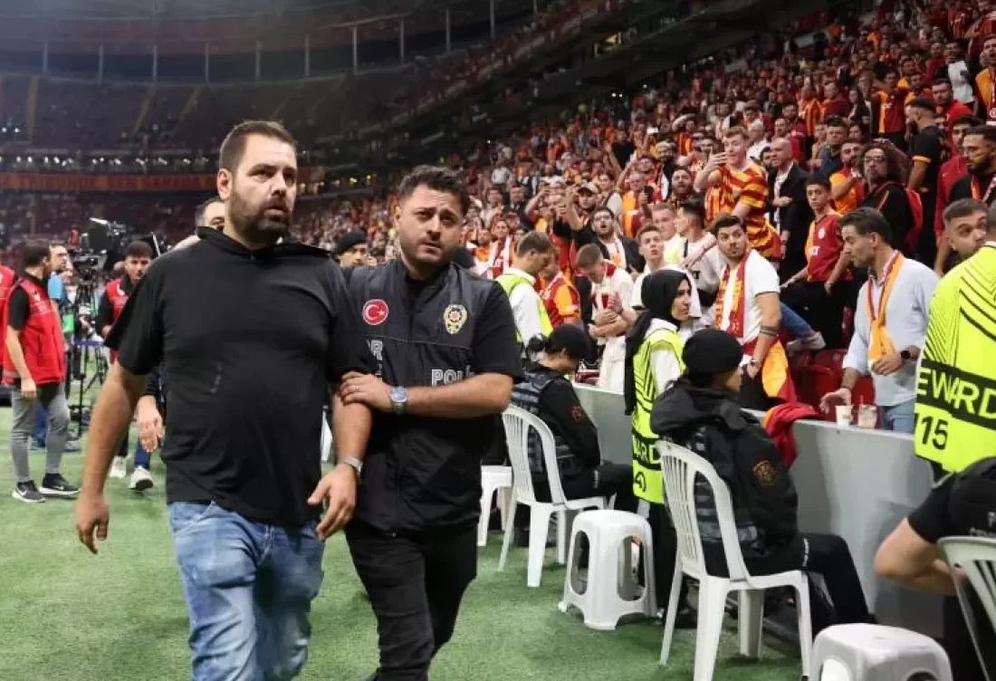 Galatasaray – PAOK maçında gerginlik