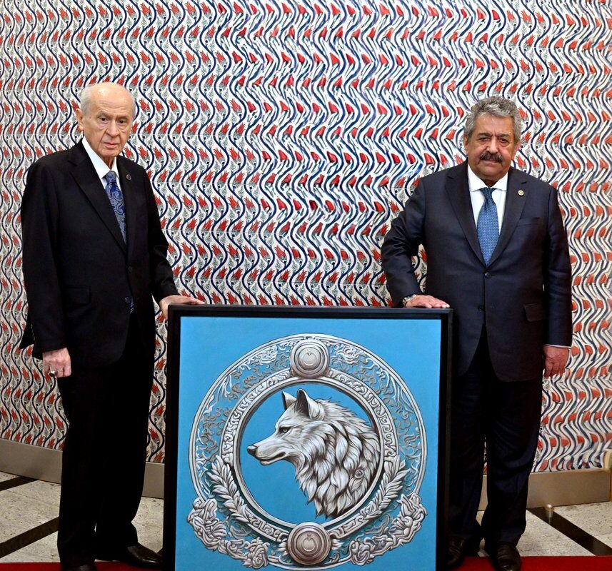 Yıldız: MHP Genel Başkanı Devlet Bahçeli’ye 12 eylül anısına Bozkurt tablosu armağan etti