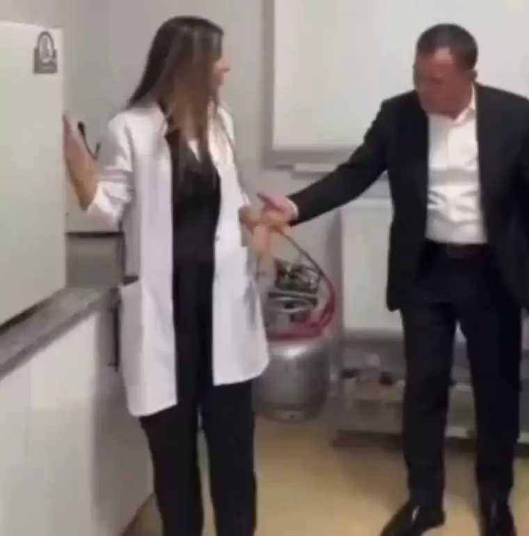 Görüntülere tepki yağdı! CHP’li Nizip Belediye Başkanı Ali Doğan’dan kadın çalışana skandal hareket