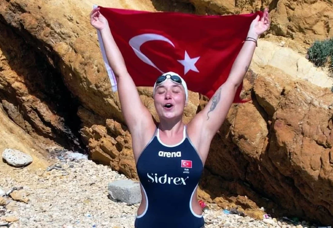 Bengisu Avcı rekor kırdı! Türkiye’nin ilk kadın ultra maraton yüzücüsü