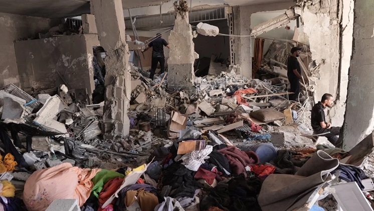 İsrail’den mülteci kampına hava saldırısı: 18 ölü