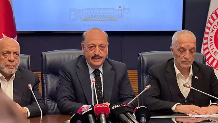 3 işçi konfederasyonundan TBMM’de ortak açıklama