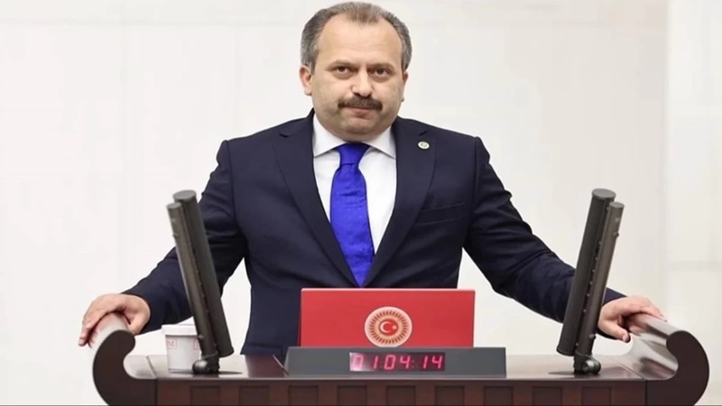 AK Parti’li Halil Uluay kalp krizi geçirdi