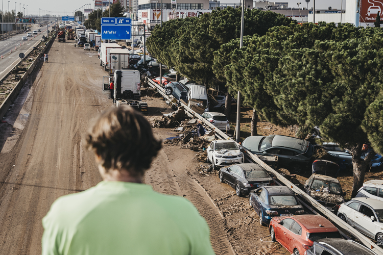 İspanya’da sel felaketi ölenlerin sayısı 158