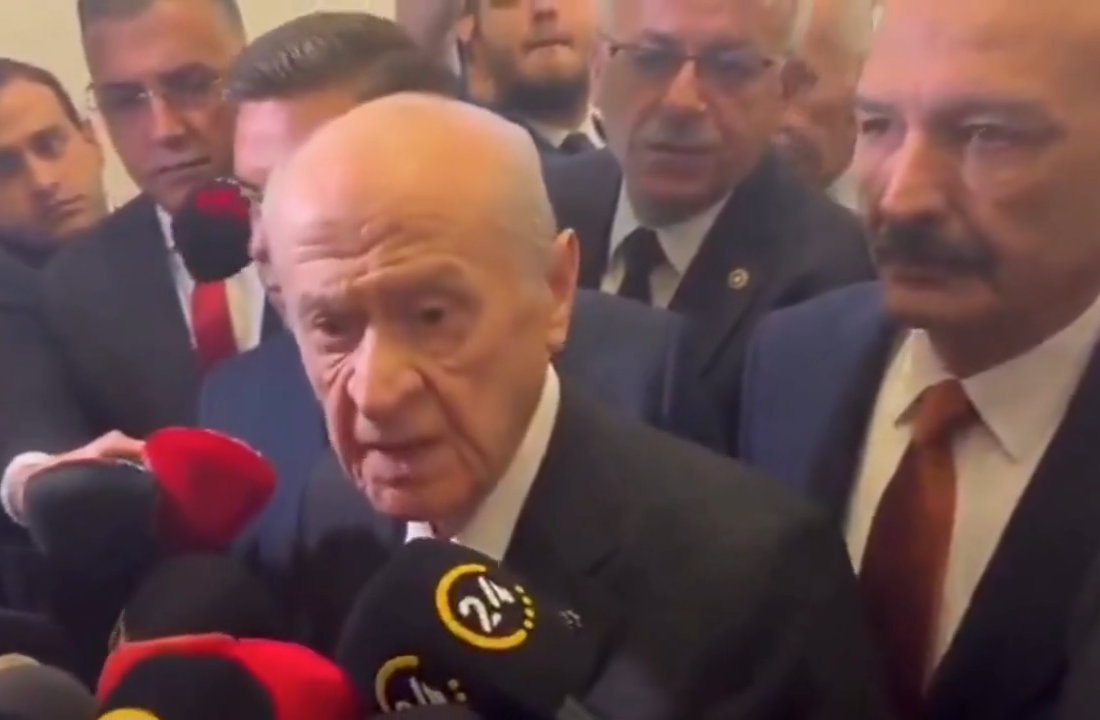 MHP Lideri Bahçeli’den gazeteciye tepki: Tahrikten vazgeçemiyorsan mesleği bırak
