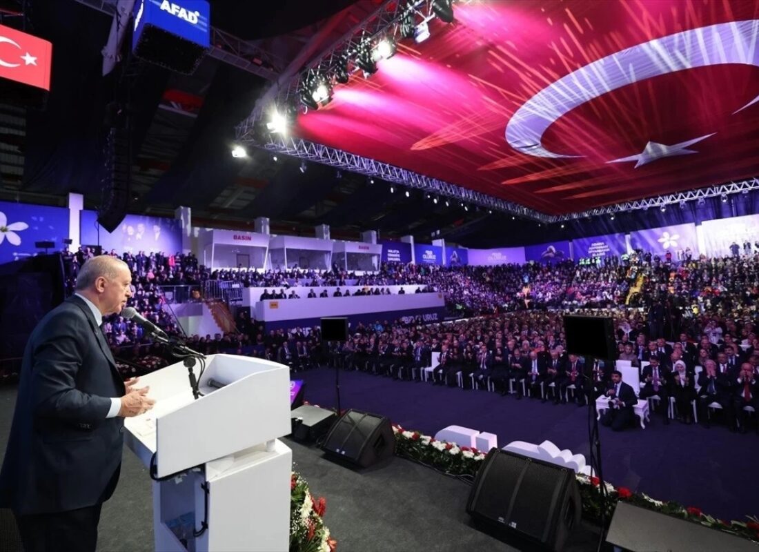 Cumhurbaşkanı Erdoğan: Evine girmeyen tek vatandaş kalmayacak