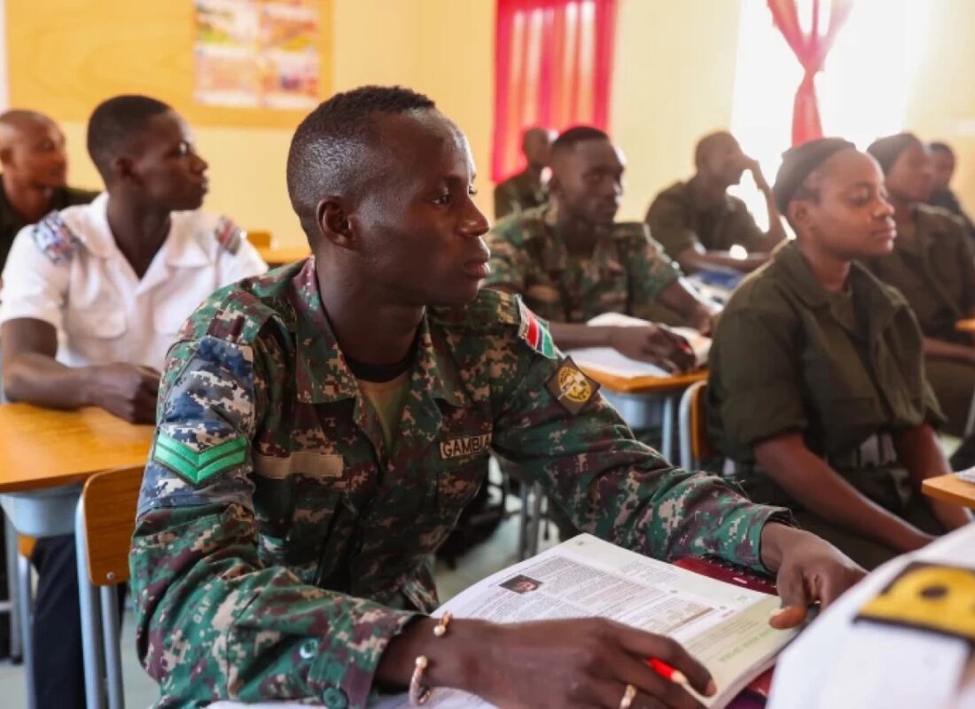 Gambiyalı askerler, Türkiye’de eğitim alabilmek için Türkçe öğreniyor