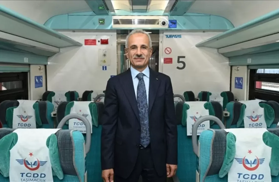 Bakan Uraloğlu duyurdu: Tren gar ve istasyonlarında ücretsiz internet dönemi başladı