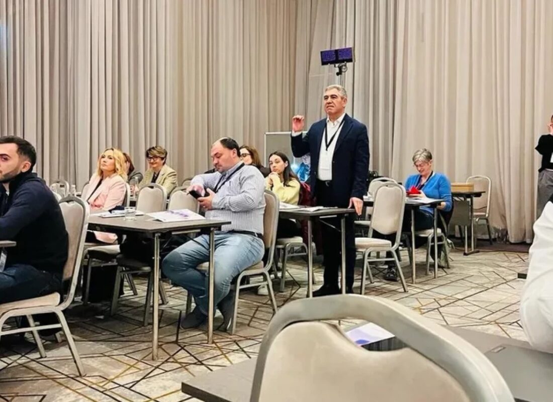 Azerbaycanlı vekil Ermeni provokasyonuna izin vermedi