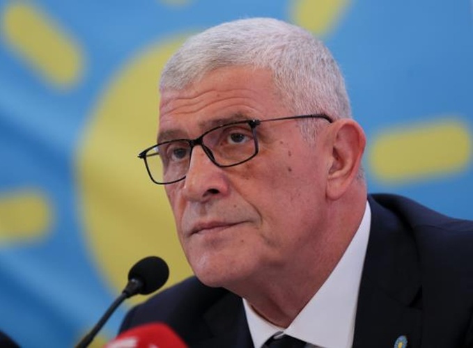 Müsavat Dervişoğlu’nun iki yüzlü milliyetçiliği!