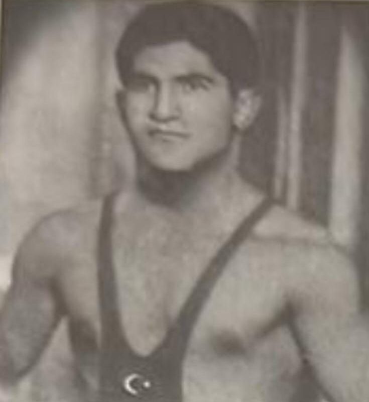 Ülkemizin acı kaybı, milli güreşçi ve antrenör Tevfik Telli, hayatını kaybetti