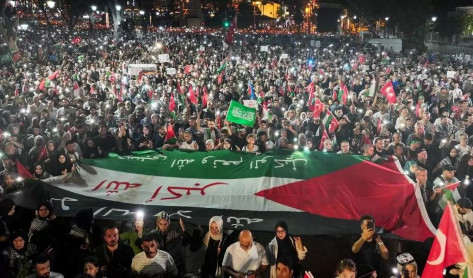 Beyazıt’tan Ayasofya’ya! İstanbul’da ‘Gazze’ye Umut Işığı Ol’ yürüyüşü