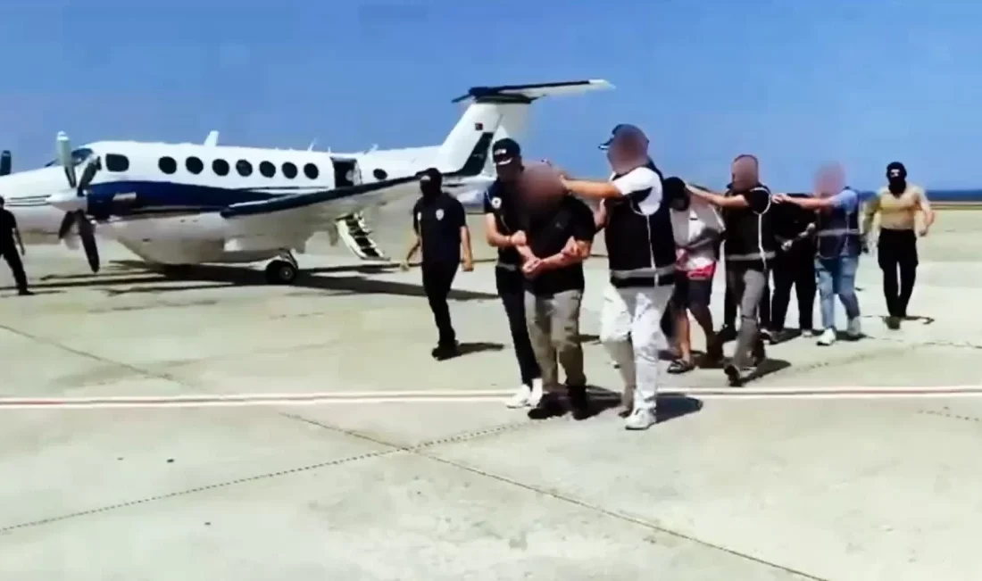 Kırmızı bültenle aranıyorlardı! Demirözler suç örgütü lideri Türkiye’ye getirildi