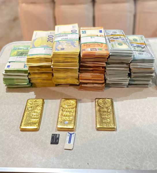 anavgat Belediyesi’nde büyük yolsuzluk operasyonu: Altın ve yüklü miktarda döviz ele geçirildi