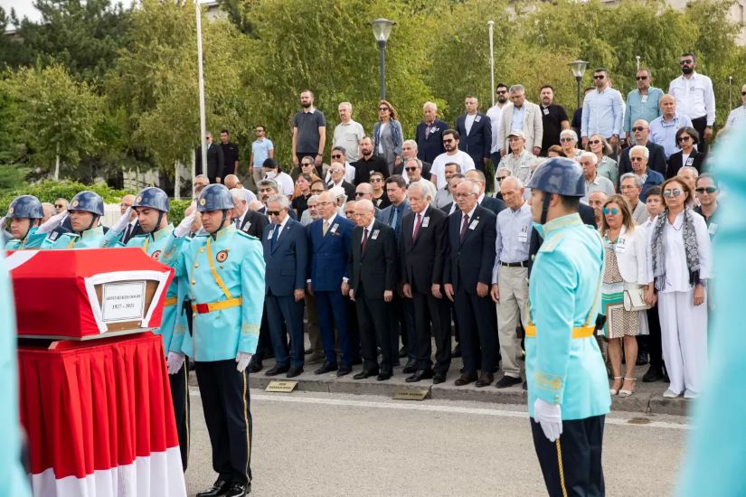 MHP Lideri Devlet Bahçeli, Abdülkerim Doğru’nun TBMM’deki cenaze törenine katıldı