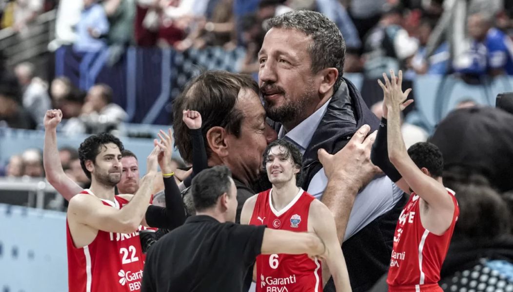 MHP, EuroBasket 2025’te gümüş madalya alan A Milli Erkek Basketbol Takımı’nı kutladı