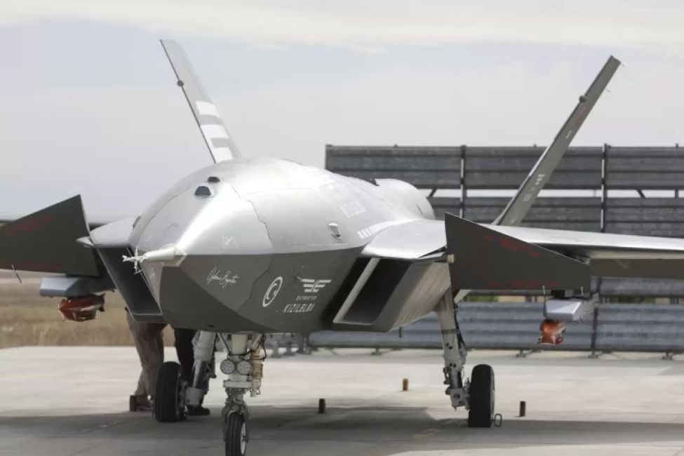 Bayraktar KIZILELMA’nın ilk kez mühimmatlı uçtu