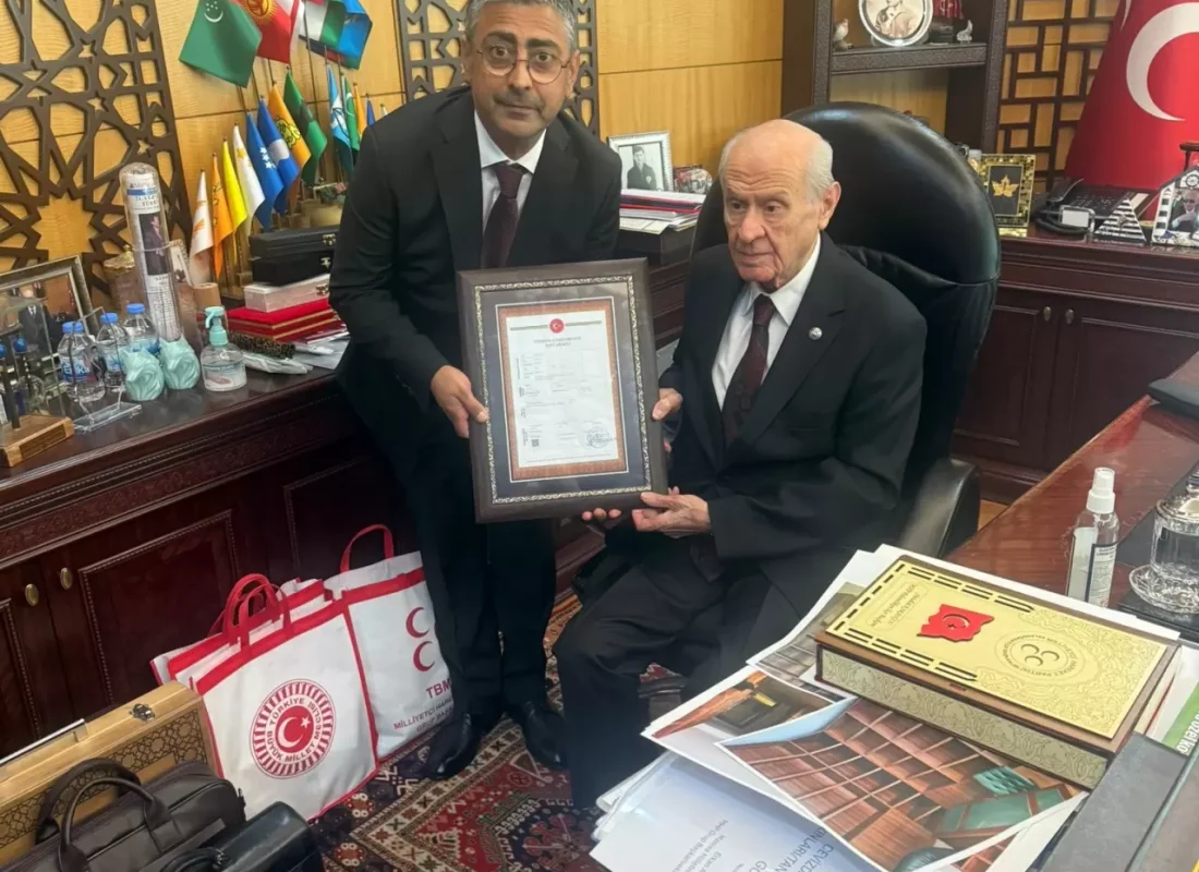 Yeni hizmet binası hazır! MHP Lideri Bahçeli’ye tapu teslim edildi