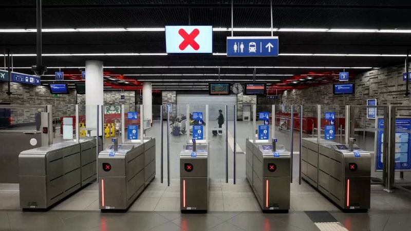 Belçika’da genel grev hayatı durma noktasına getirdi