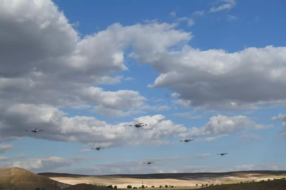 ‘Oyun değiştirici’ hamle! 12 KARGU’dan oluşan sürü İHA ilk kez sahada