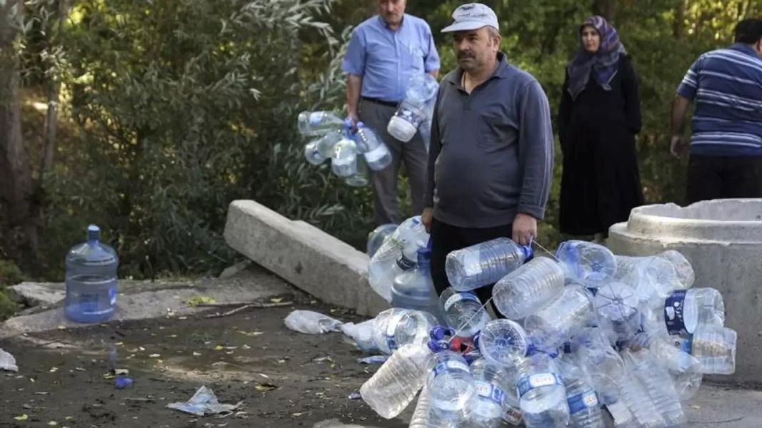 Yumaklı’dan Yavaş’a sert tepki: ‘Suyu akıtmayı beceremiyorlar!’