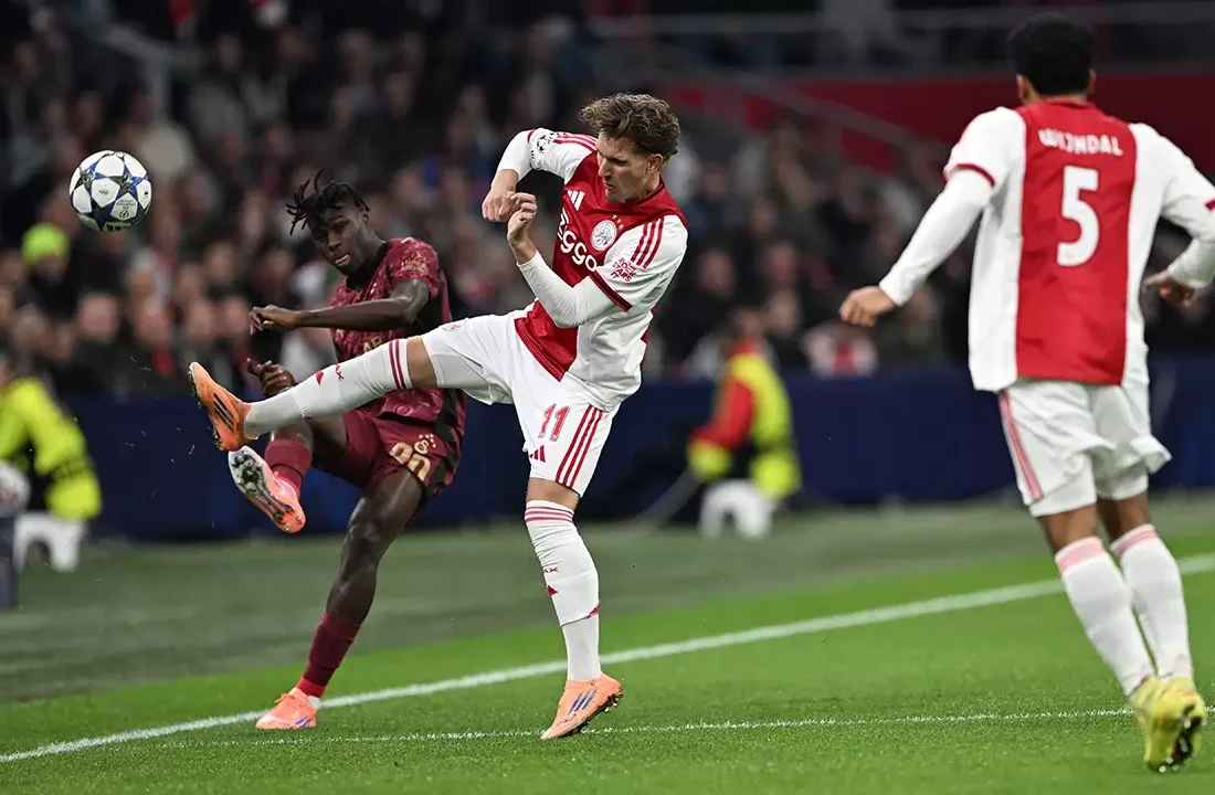 Galatasaray, UEFA Şampiyonlar Ligi’nde Ajax’ı deplasmanda Osimhen ile devirdi!