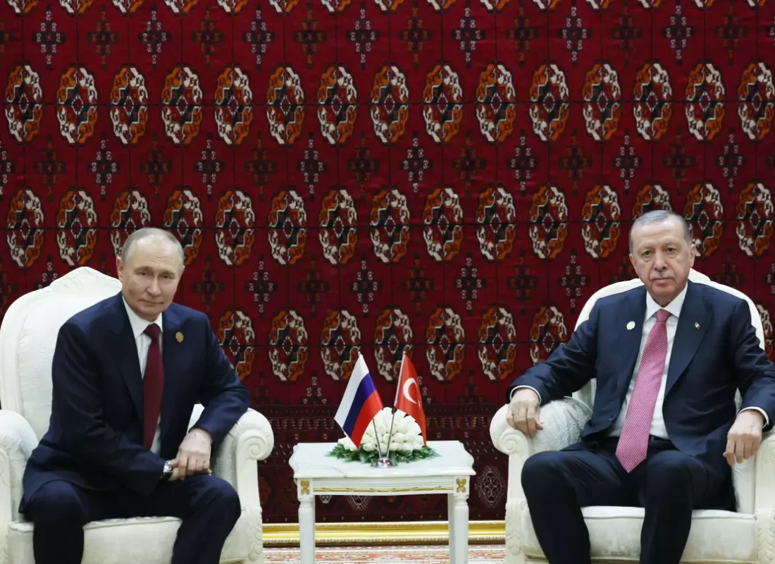 Cumhurbaşkanı Erdoğan, Rusya lideri Putin ile Türkmenistan’da görüştü