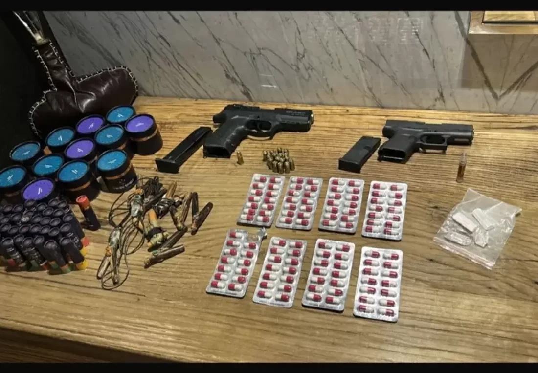 Oyuncu Ezgi Eyüboğlu dahil 8 kişi gözaltına alındı