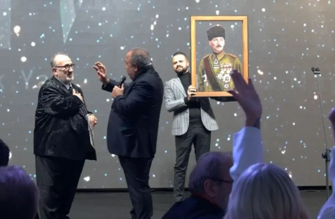 Atatürk portresi satıştan çekildi! “Atatürk hiçbir zaman müzakere konusu olamaz”