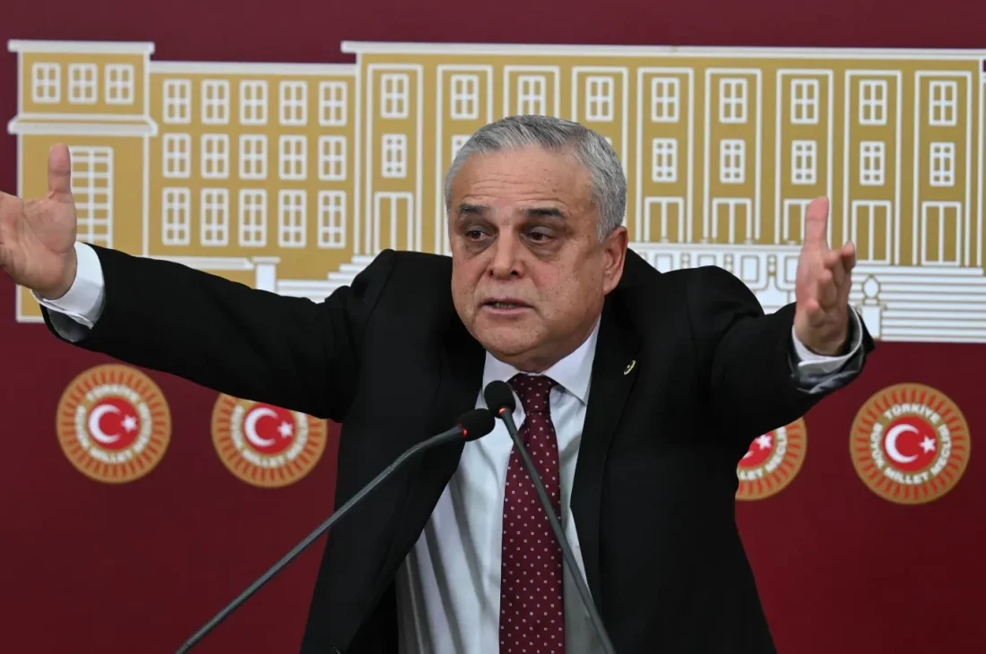 Kendisine iftira atıldığı için CHP’den istifa eden Hasan Ufuk Çakır bakın hangi partiye geçiyor