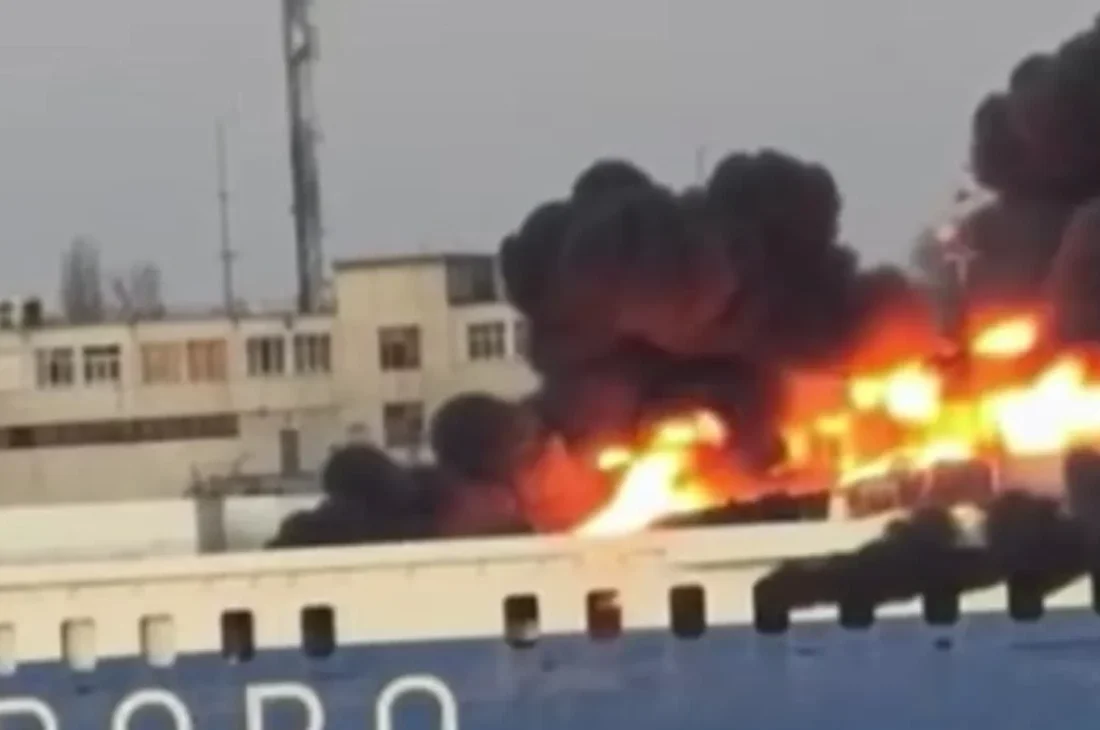 Rusya, Ukrayna’nın Odessa kentinde demirli olan Türk yük gemisini vurdu