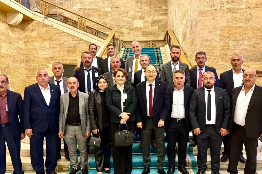 Topsakal: Muhtarlarımızın sahadaki tespitleri, milletimize hizmeti güçlendiriyor