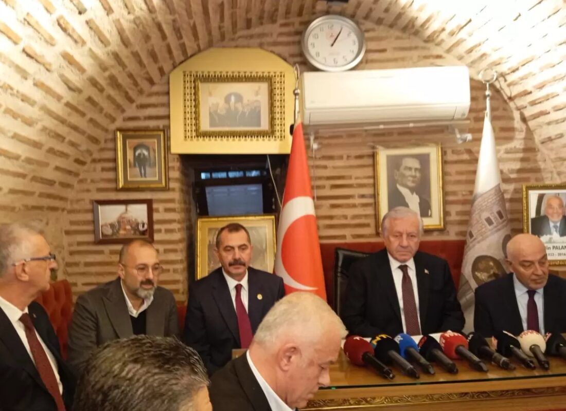 MHP’li Adan: “Mısır Çarşısı bu milletin bereket duasıdır”