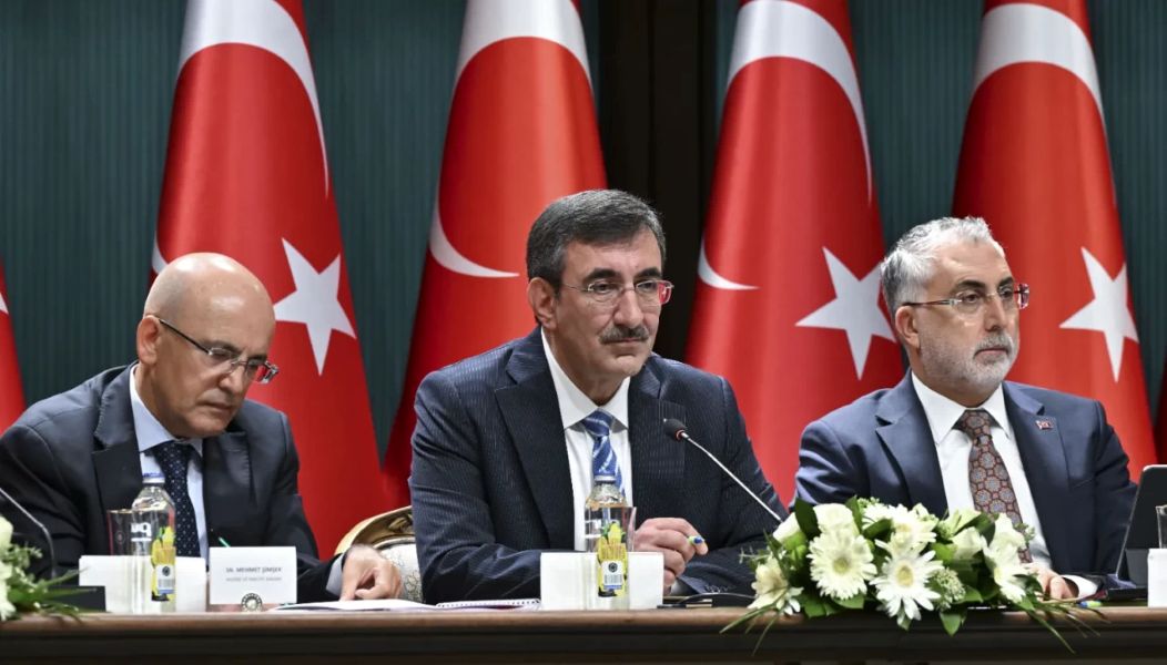 Emeklileri Umutlandıran açıklama AK Partinin Ekonomi kurmayları toplanıyor!