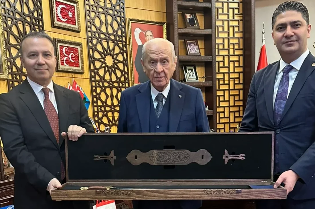 İsmail Özdemir ve Yıldıray Çiçek’ten doğum günü ziyareti!