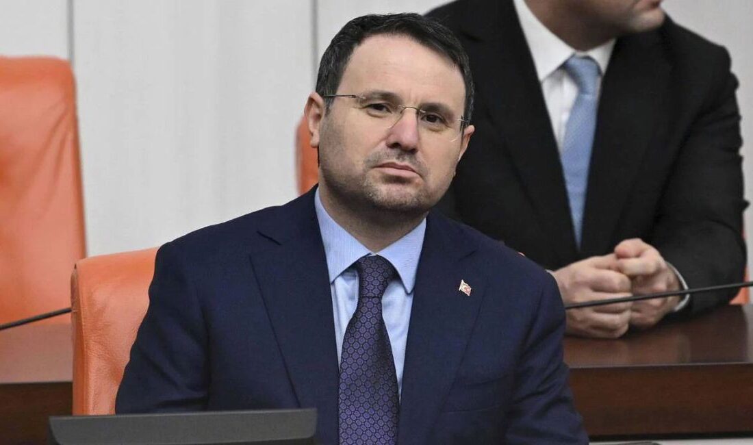 Bakan Gürlek: Mahkeme salonları siyaset arenası değildir