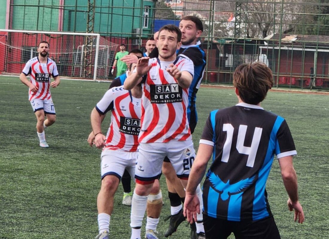 Küçükyalı Yelkenspor Süper Amatör Lig’e yükselme umutlarını bir sonraki maça bıraktı