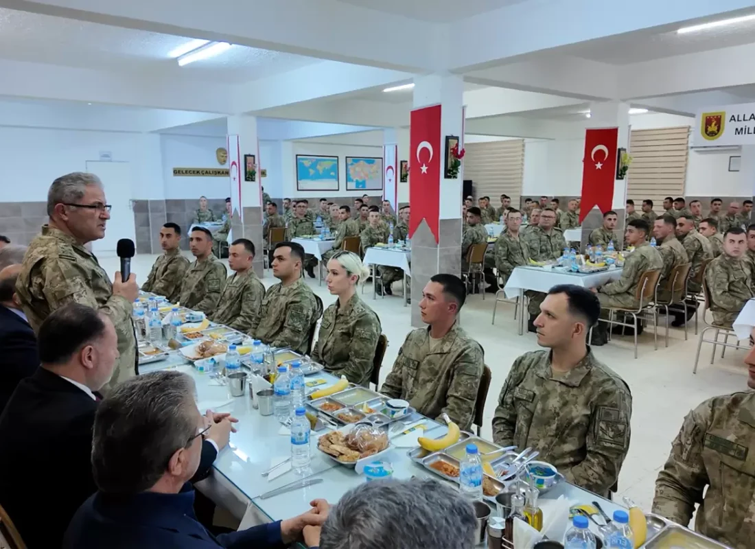 Kara Kuvvetleri Komutanı Orgeneral Tokel’den KKTC’de Kritik Denetim