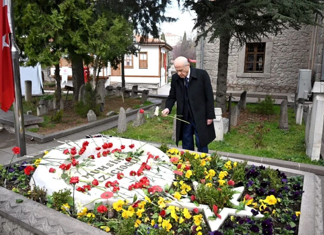 MHP Lideri Devlet Bahçeli’den Muhsin Yazıcıoğlu’na Anlamlı Ziyaret