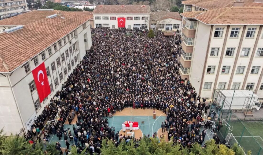 Fatma Nur Öğretmen’e Hüzünlü Veda