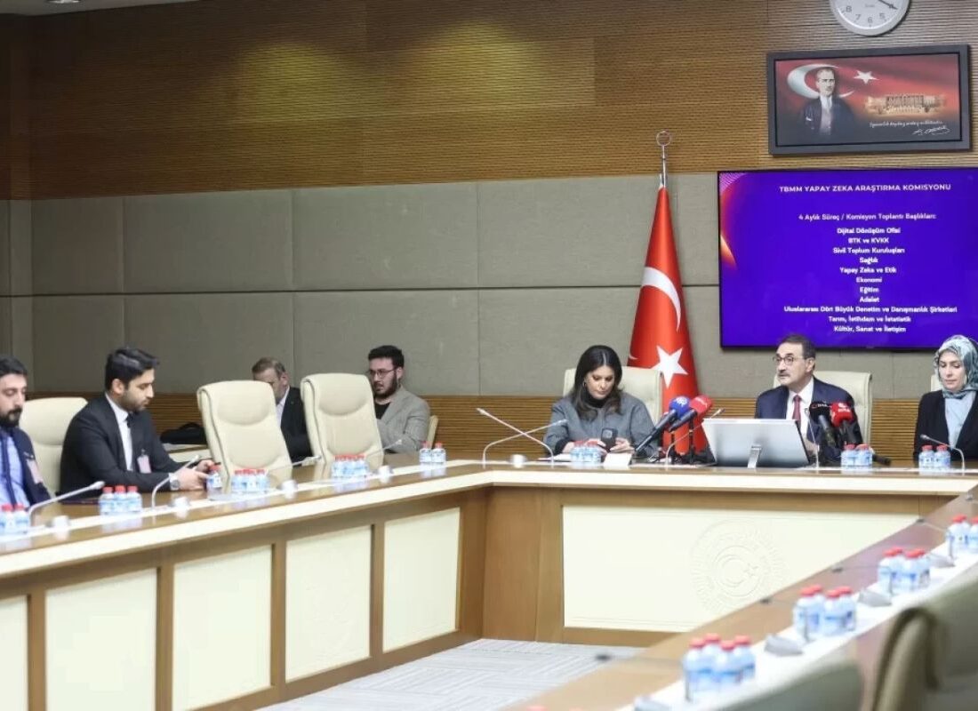 TBMM Yapay Zekâ Komisyonu Dijital Çağda Stratejik Vizyon Raporunu Sundu