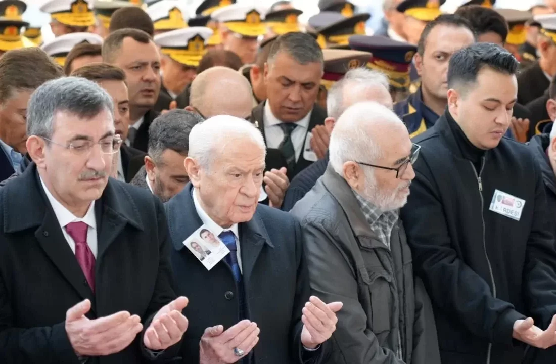 Türkiye Şehitlerini Uğurluyor MHP Lideri Devlet Bahçeli cenaze törenine katıldı