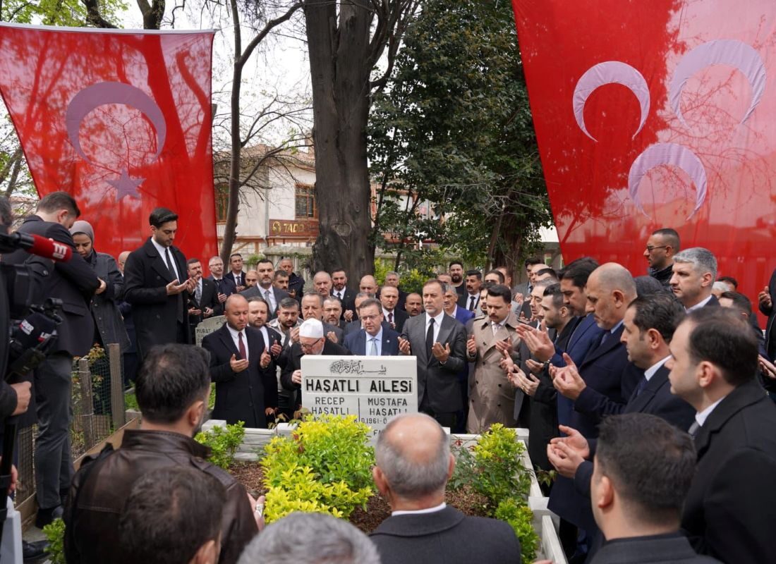 MHP İstanbul İl Başkanı Volkan Yılmaz Şehit Haşatlı’nın Kabirini Ziyaret etti
