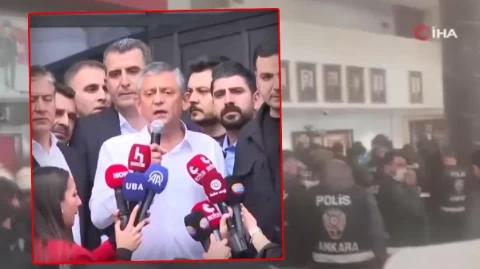 CHP Genel Merkezi Tahliye Edildi  Özgür Özel Binadan Ayrıldı