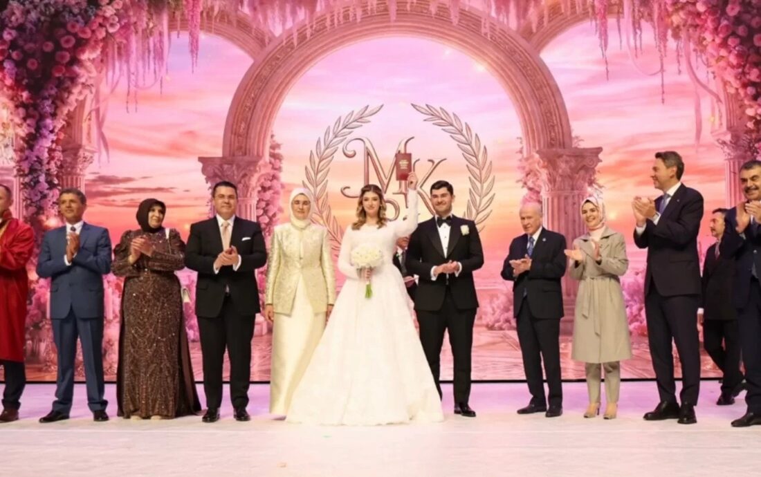 MHP Lideri Bahçeli, Ruhi Ersoy’un Oğlunun Nikâh Şahidi Oldu