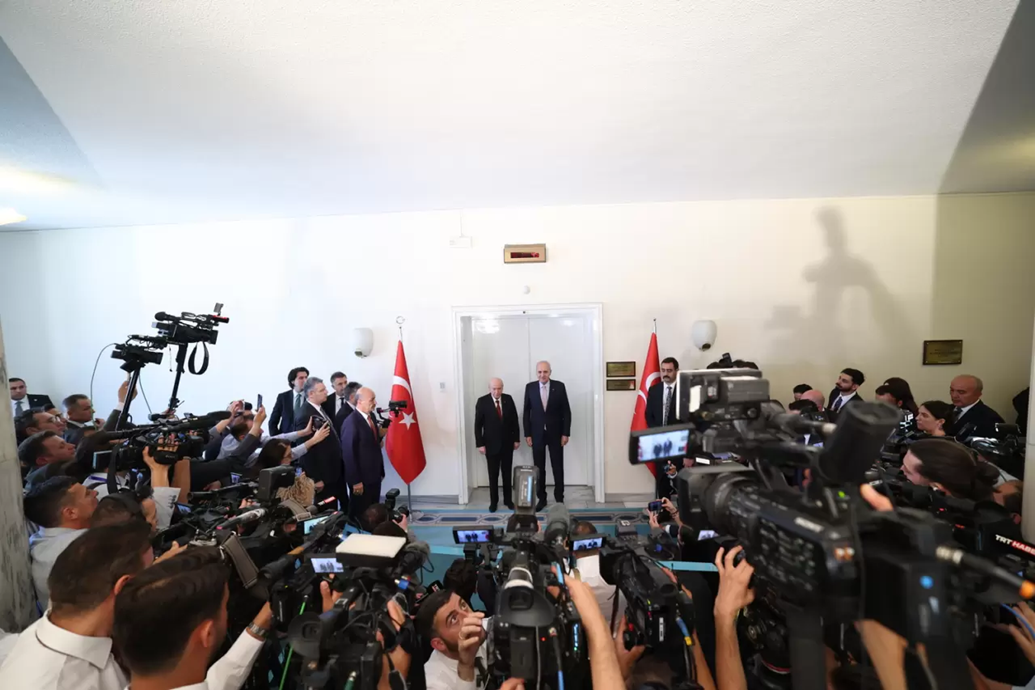 TBMM Başkanı Numan Kurtulmuş’tan MHP Lideri Bahçeli’ye ‘Çerçeve Yasa’ Ziyareti