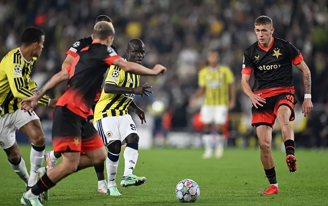 Fenerbahçe, Slavia Prag Karşısında Galibiyeti Kaçırdı